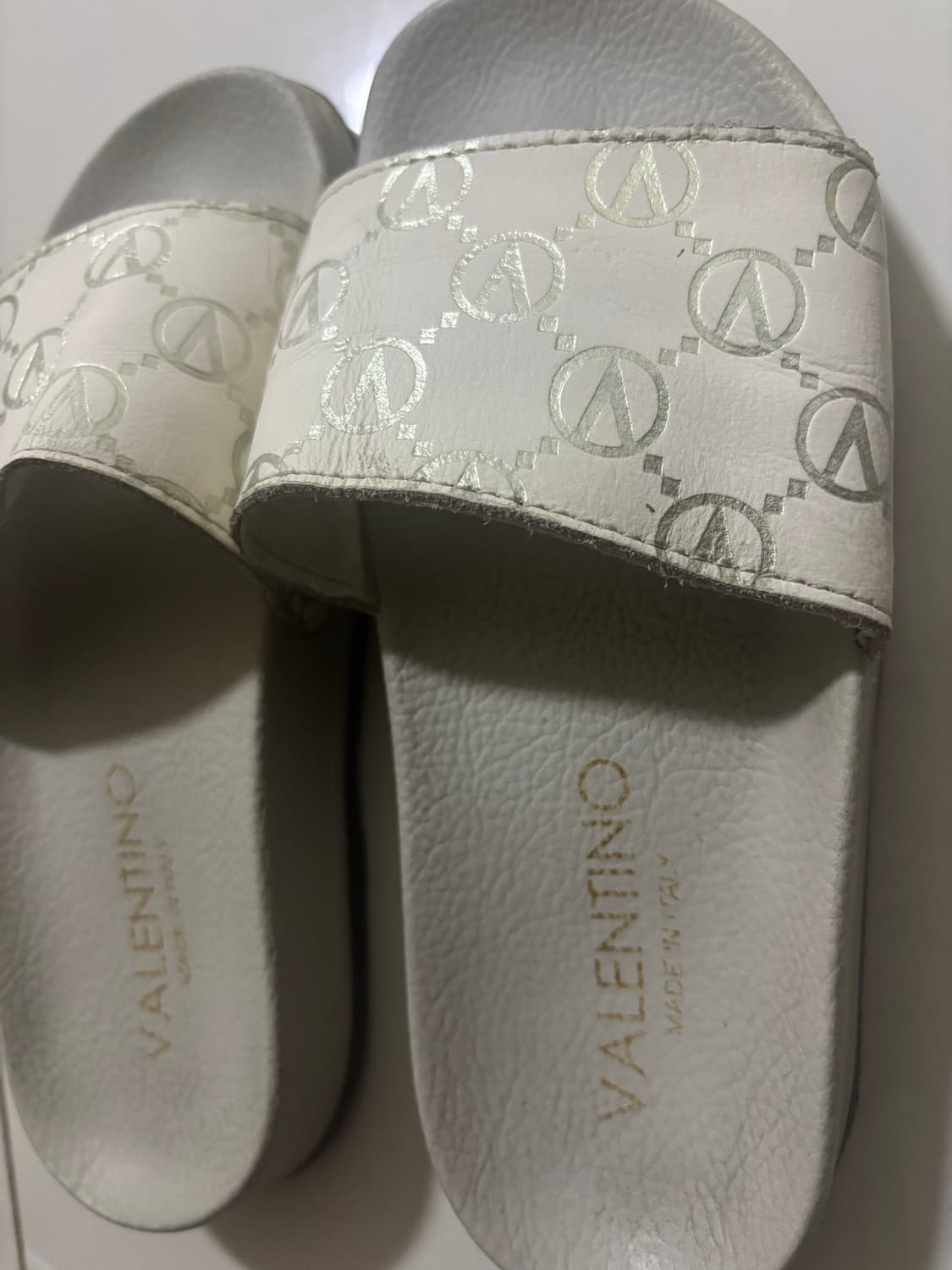 정품 발렌티노 슬라이드 슬리퍼 230(36) 상품이미지3