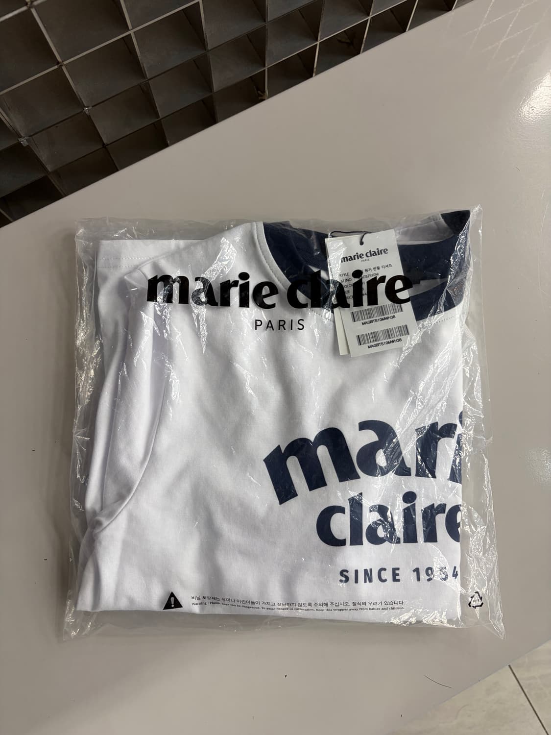 새상품) 마리끌레르 티셔츠 / 정가:4.2만 상품이미지6