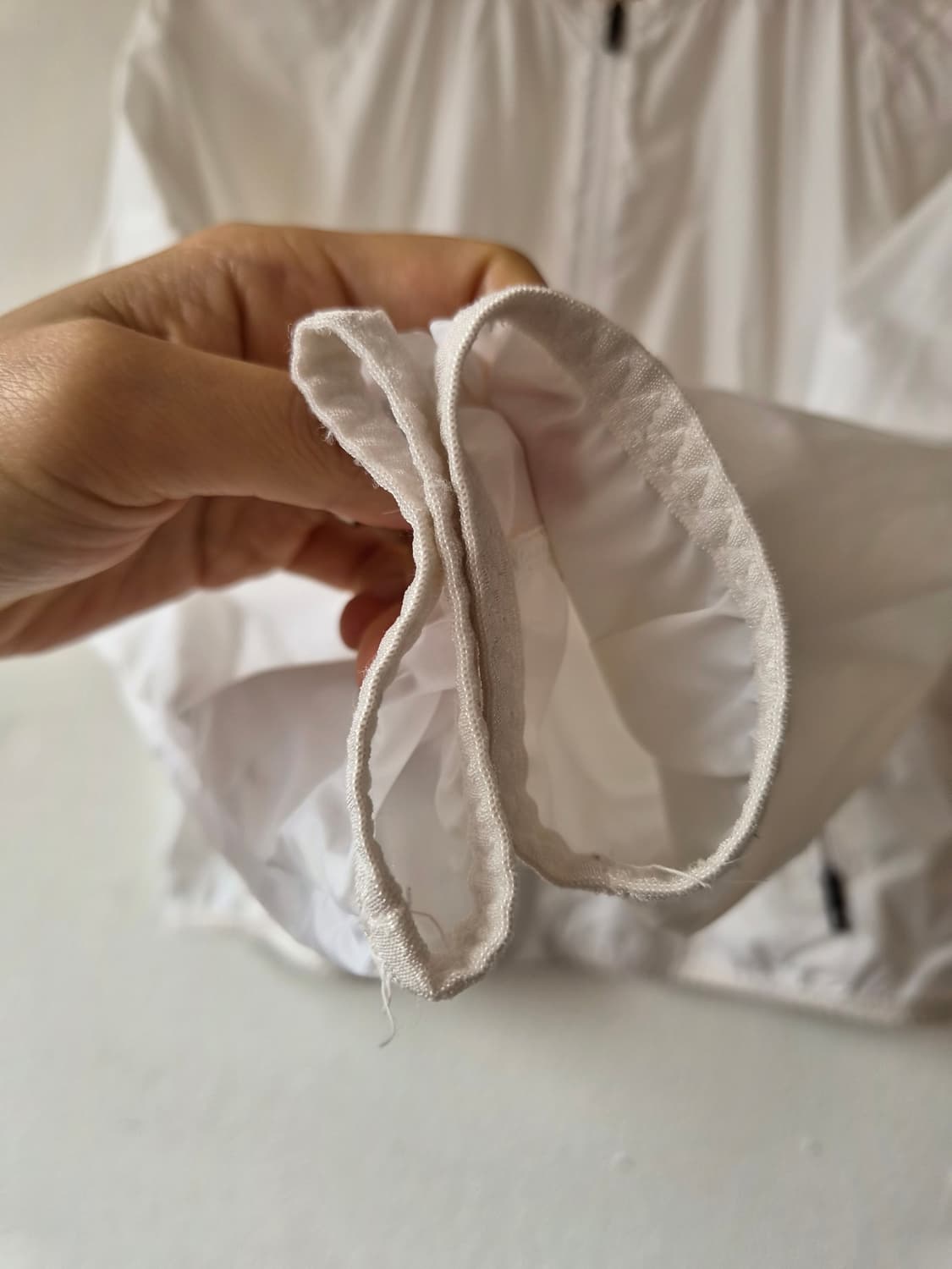 데상트 여성 트레이닝 벡터 버닝 스웻 바람막이 90사이즈 상품이미지5