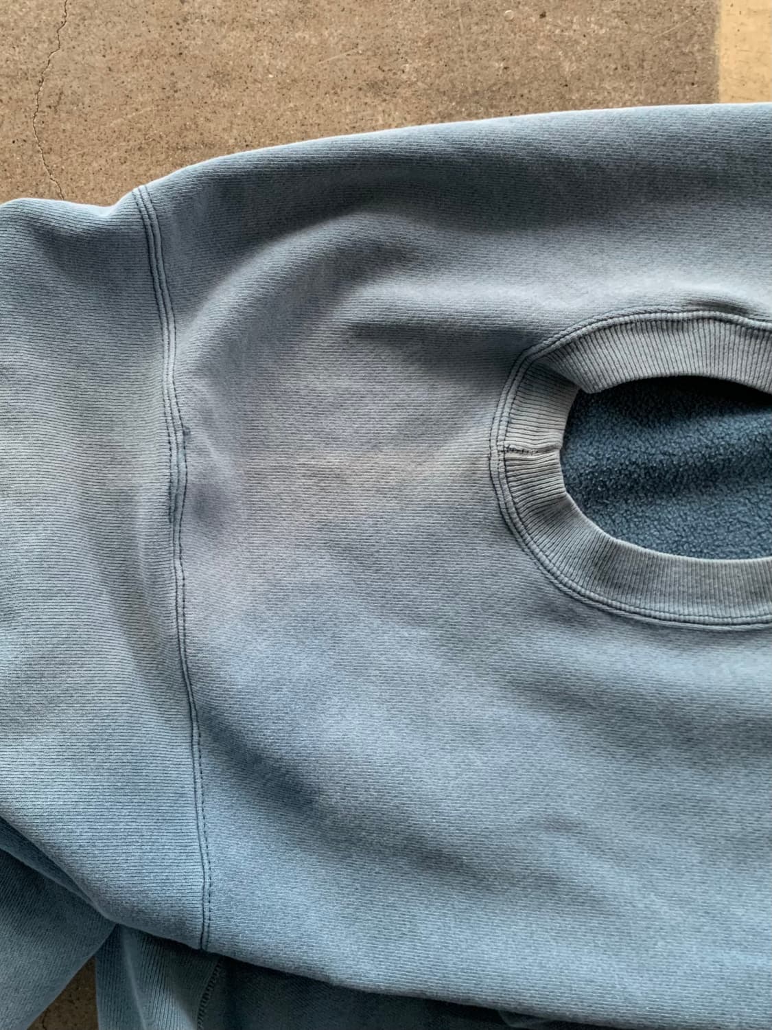 90s 챔피온 리버스위브 스웻셔츠 선페이드 블루 상품이미지4