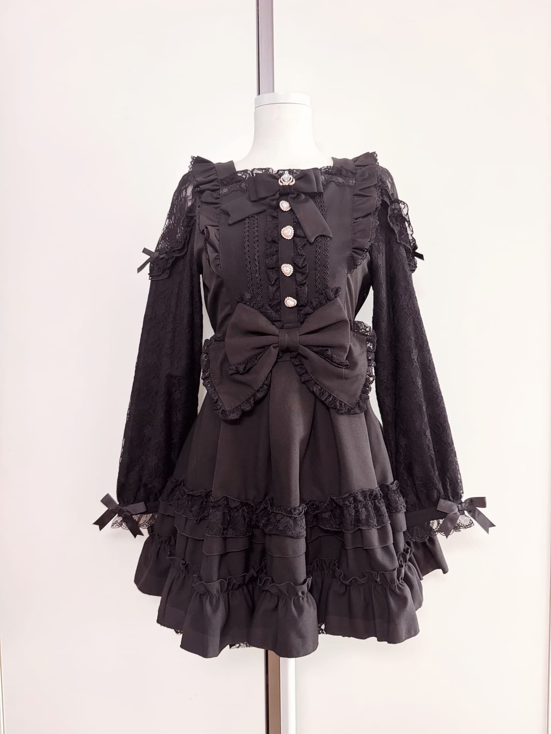 Lizlisa 리본 티아라 티어드 원피스 블랙  상품이미지1