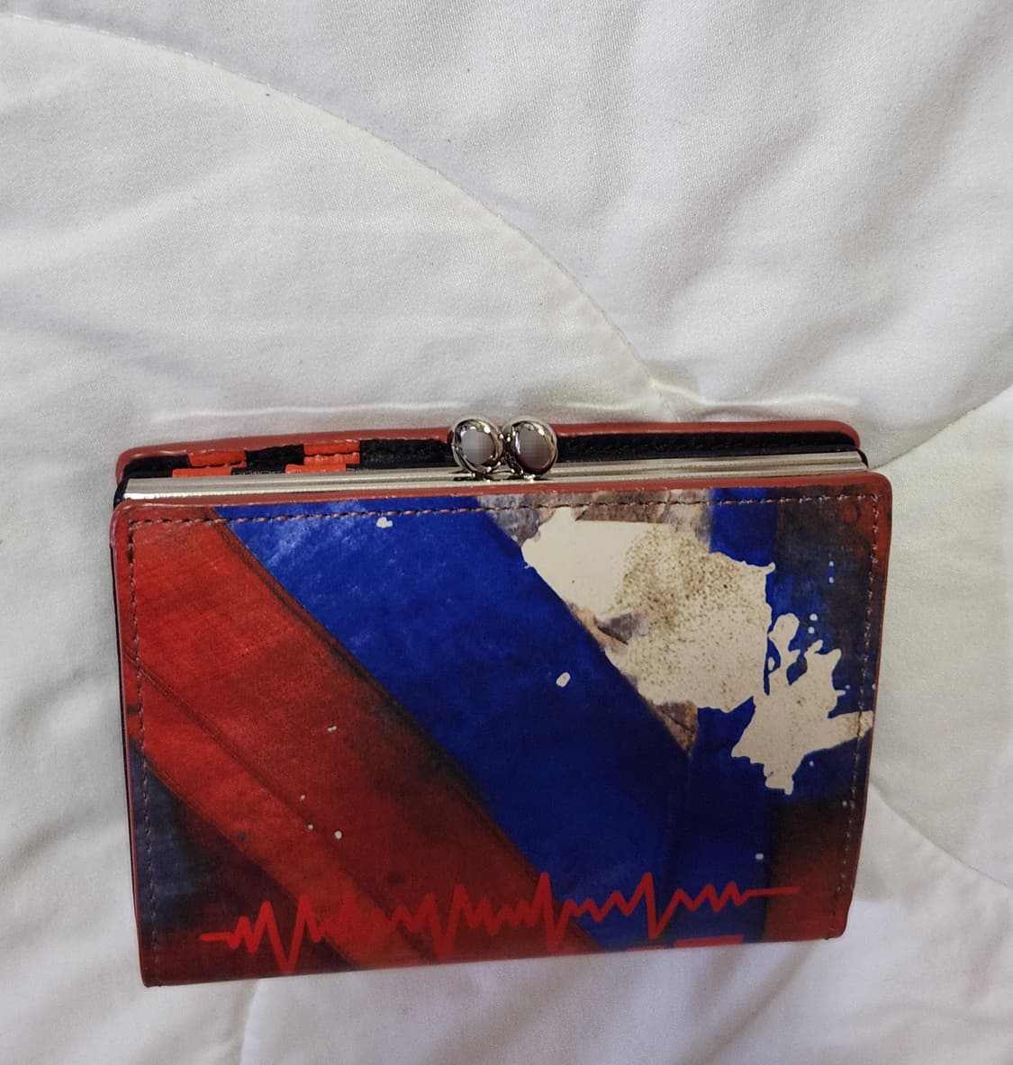 비비안웨스트우드 TREES SAVE LIVES 지갑 상품이미지5