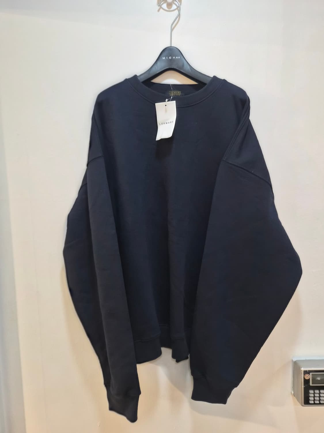 새제품 XL) LOKWARD 오버핏 맨투맨 팝니다 상품이미지1