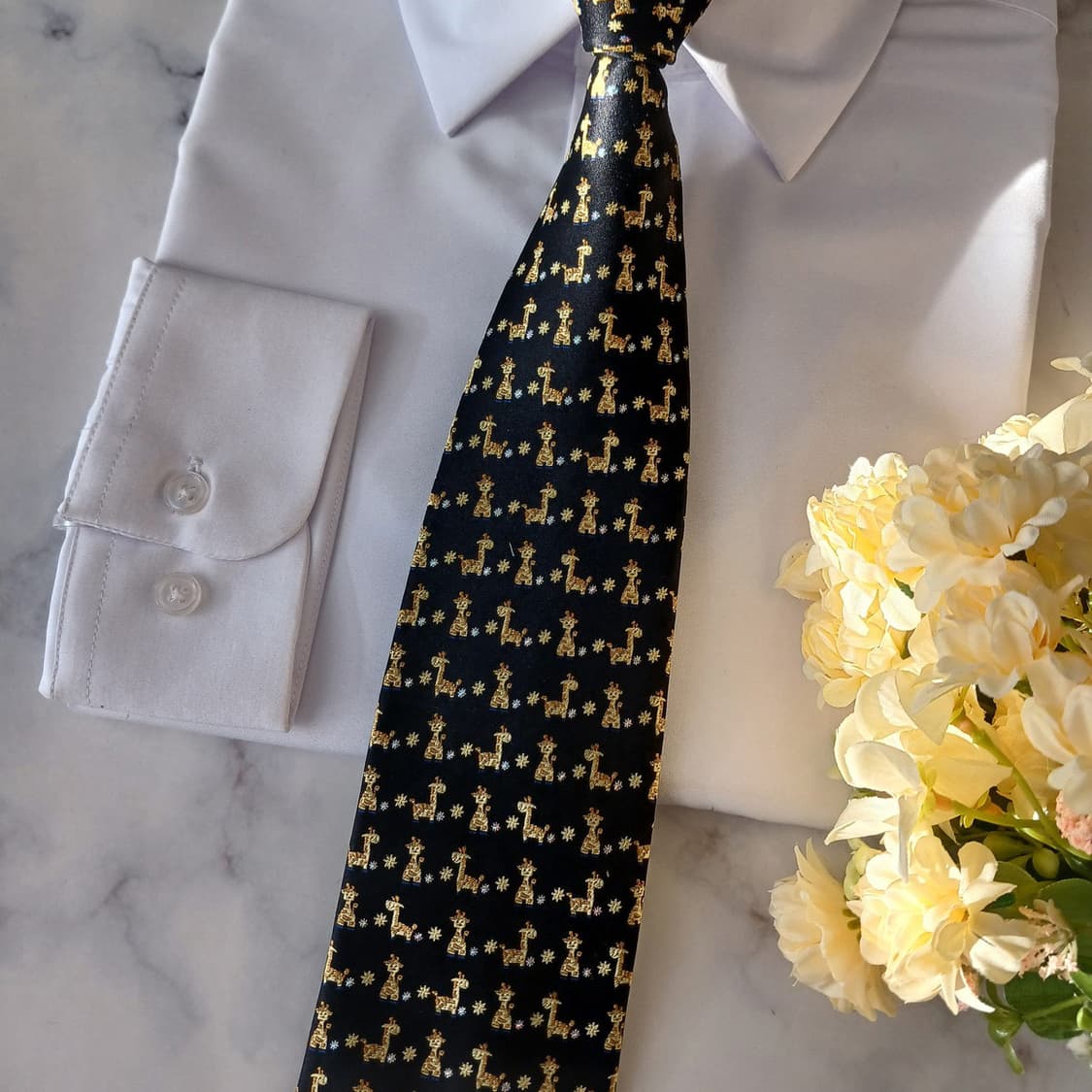 니나리치 실크 블랙 기린 패턴 넥타이 8.6cm A+등급 A19237
 상품이미지5