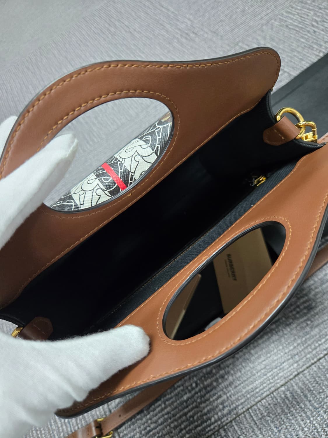 [특가][정품] 버버리 스프라이트 토트 숄더백 상품이미지7