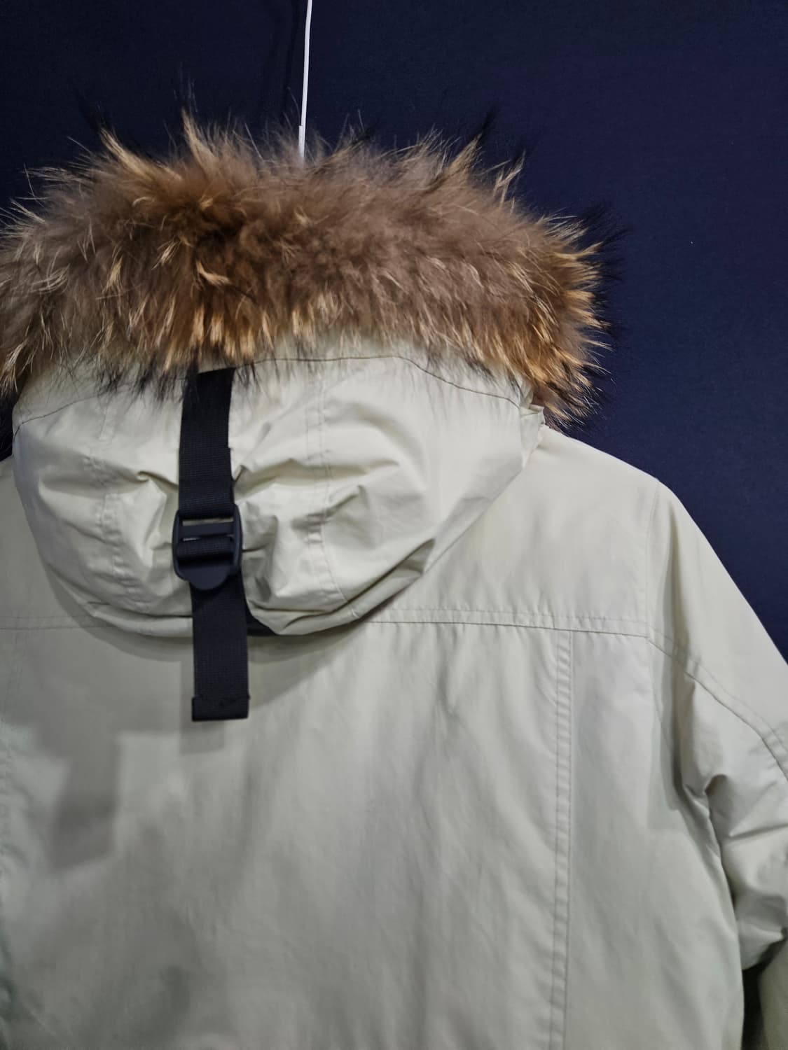 빈폴 라이트베이지 남성 95 덕다운 패딩  상품이미지9