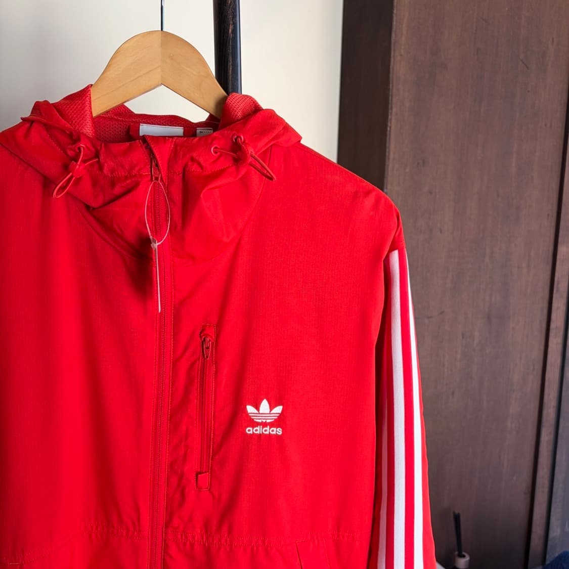 15438 - 아디다스 레드 바람막이 자켓 상품이미지3