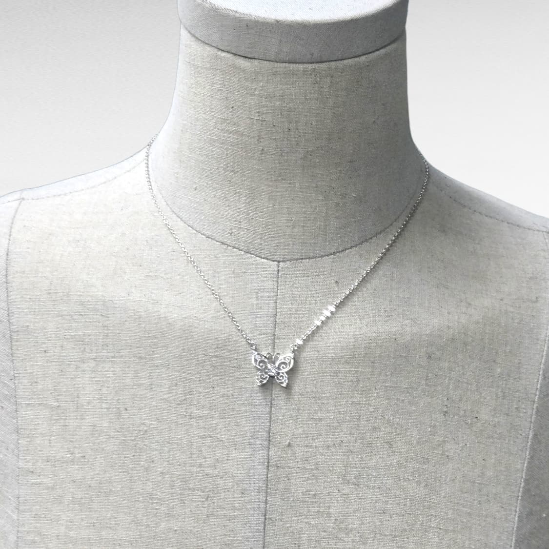 안나수이 나비 펜던트 실버 목걸이 (랩다이아 세팅) 상품이미지4