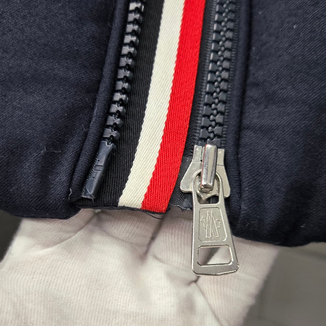 몽클레어 브라조 삼선 패딩 1사이즈 상품이미지3