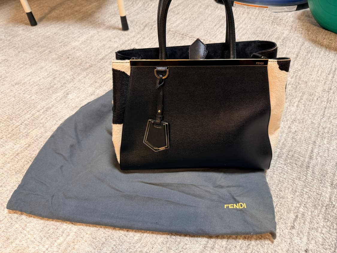 펜디 투쥬르 토트백  상품이미지1