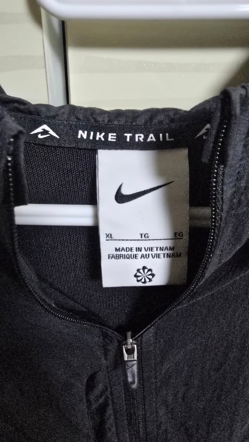 나이키 트레일 에어리즈 바람막이 상품이미지2