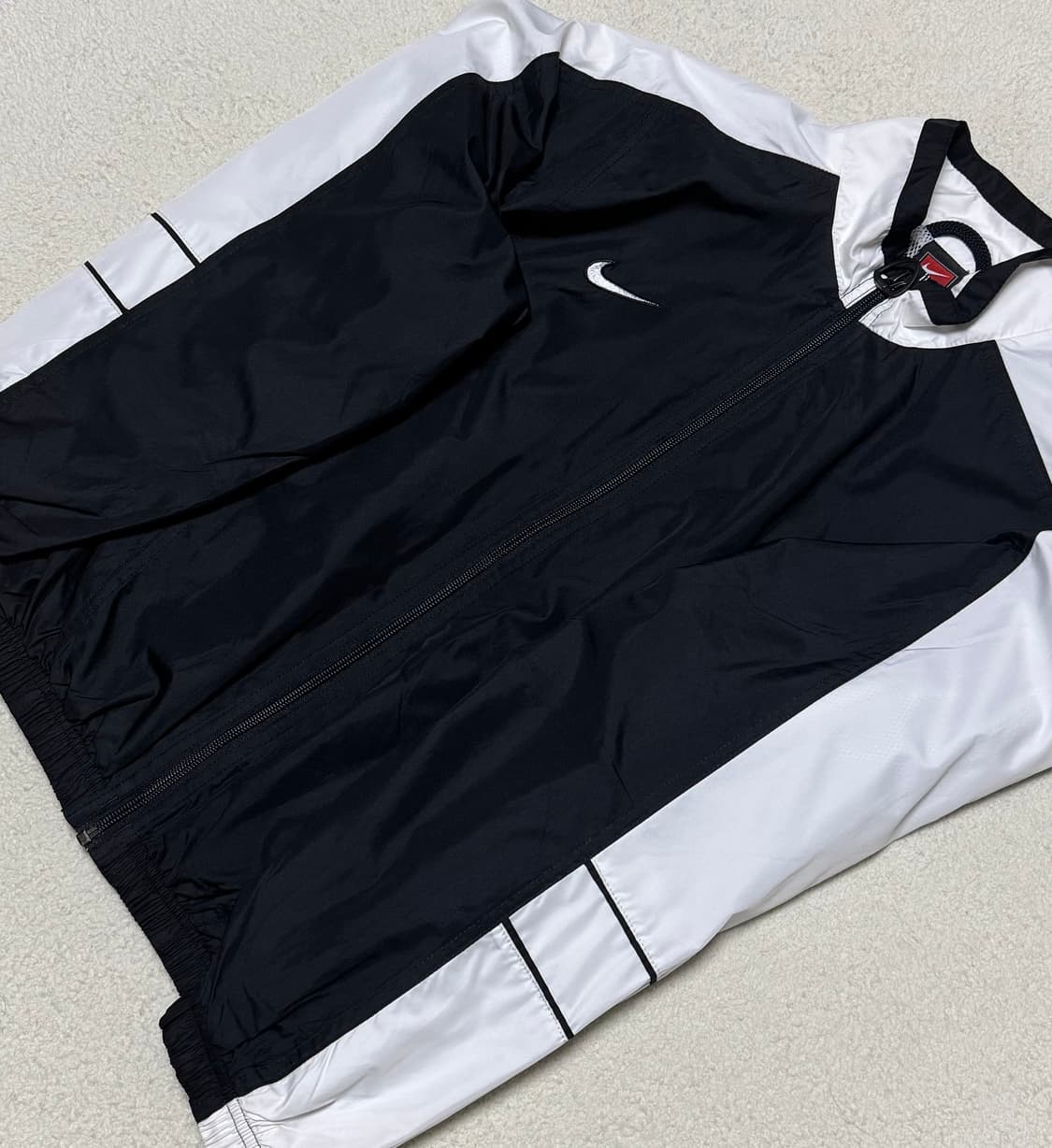 나이키 올드스쿨 오레오 검흰 바람막이 상품이미지3