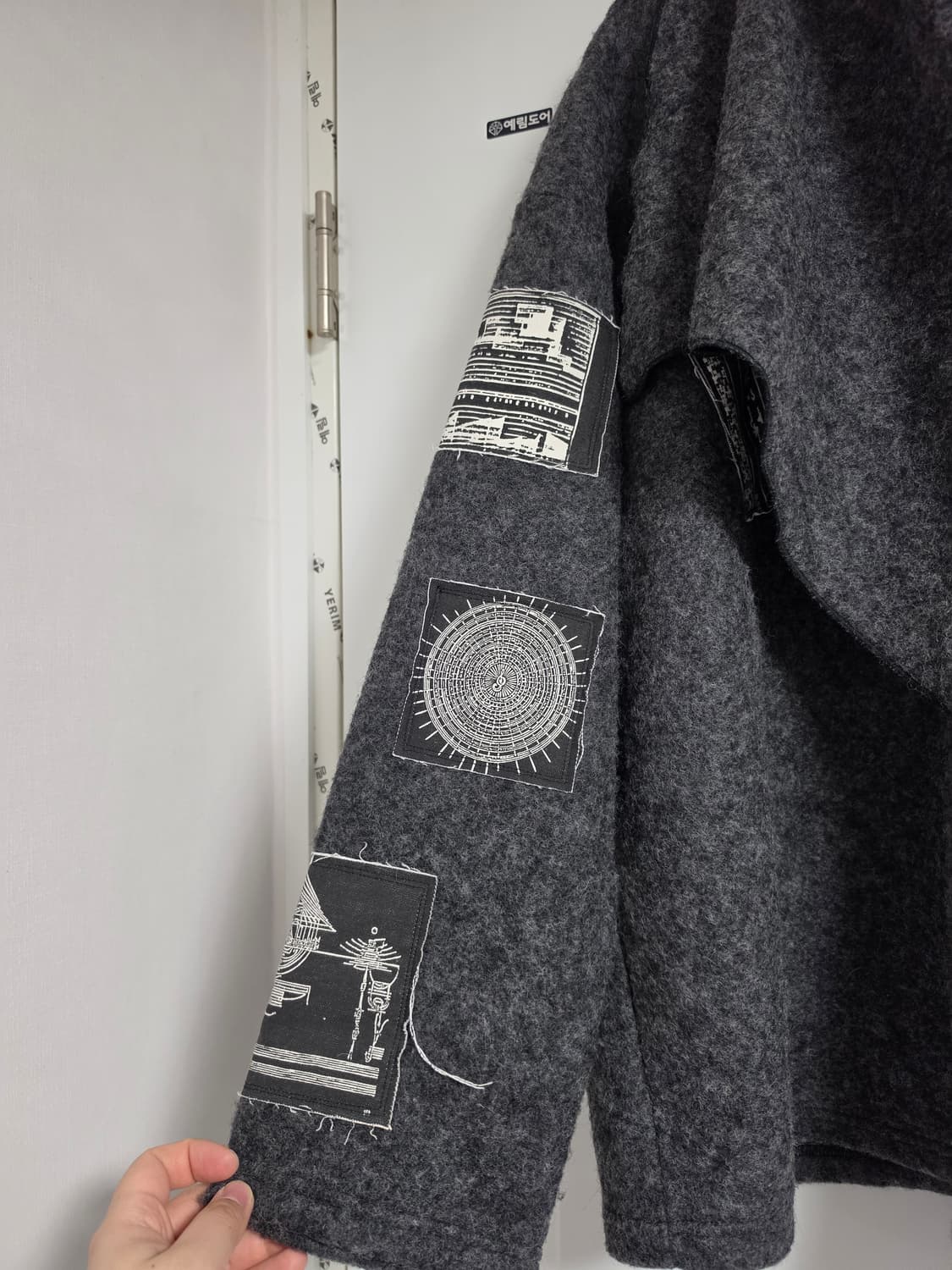 Minus 스카프 스웨터 상품이미지2