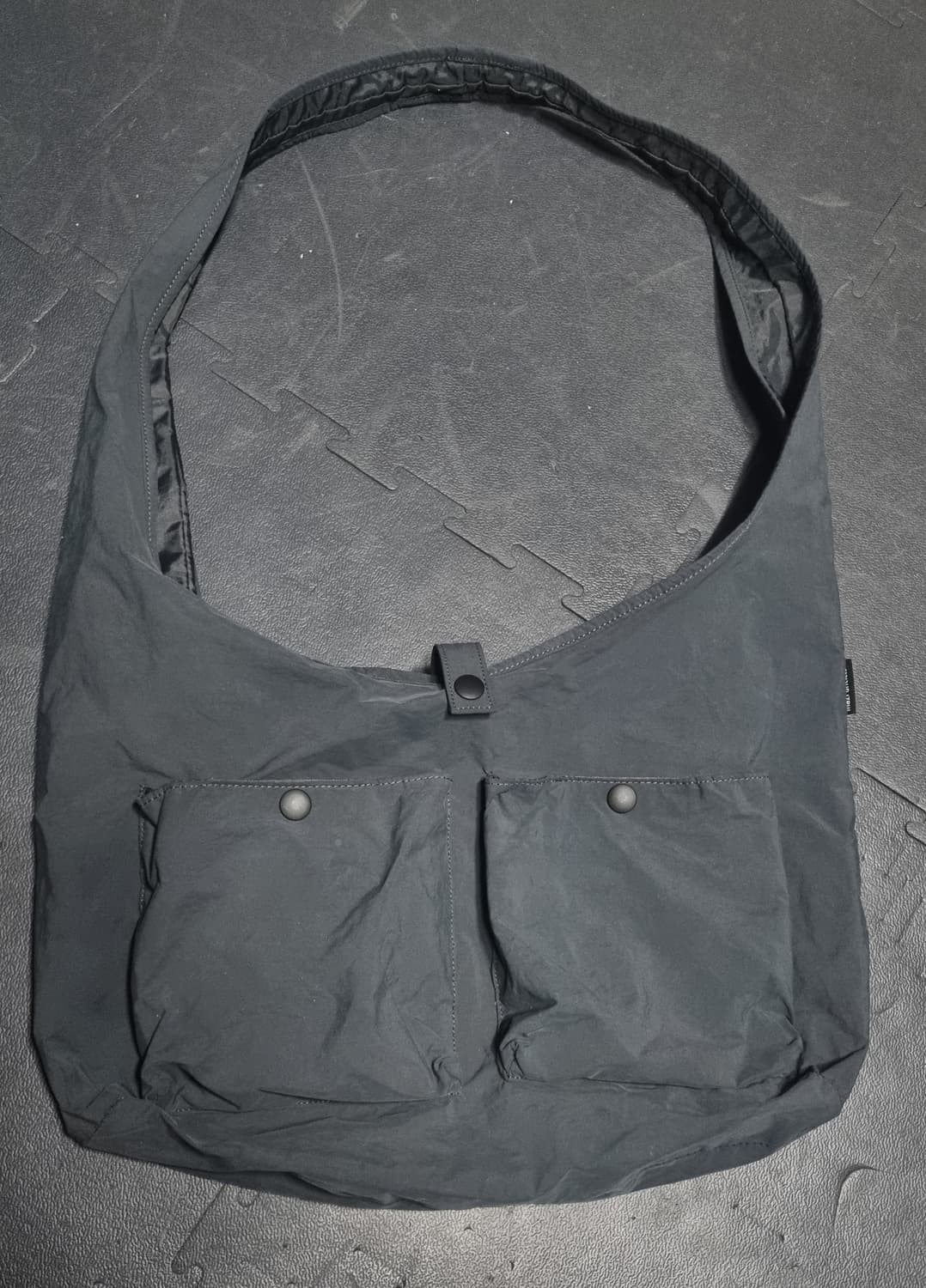 마지언타이틀 보어백 크로스백 그레이 상품이미지2