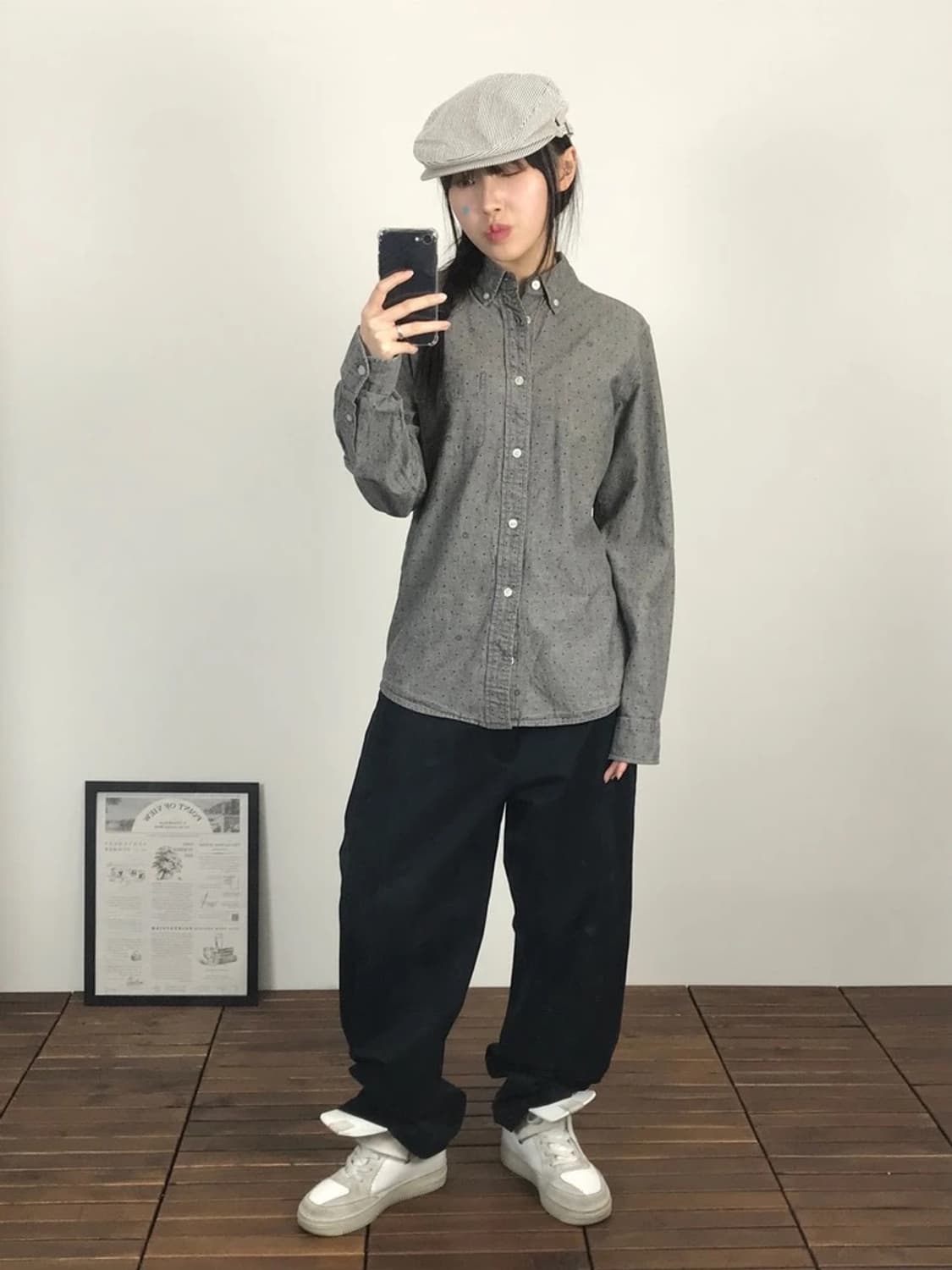 Carhartt WIP Gray Dot Shirt 상품이미지1