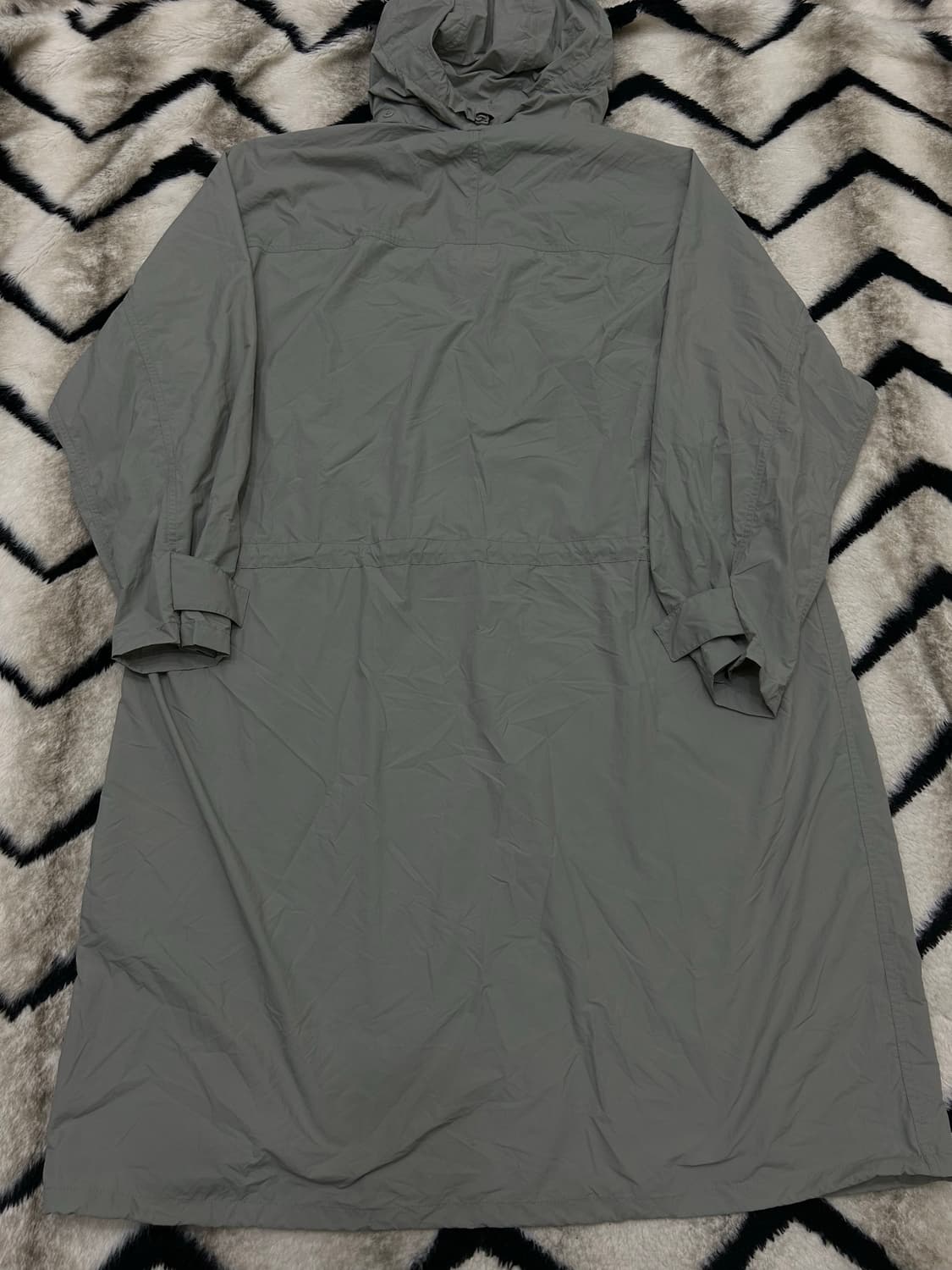 [XL]유니클로U 라이트웨이트 후드 바람막이 코트/세이지 그레이 상품이미지4