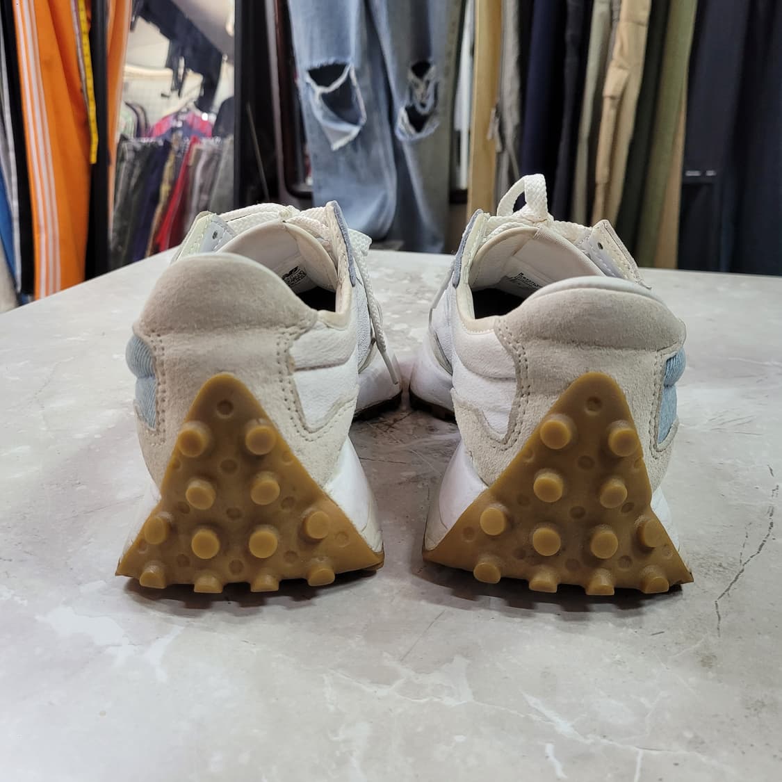 뉴발란스 327 리바이스 아이보리/블루 스니커즈 상품이미지3