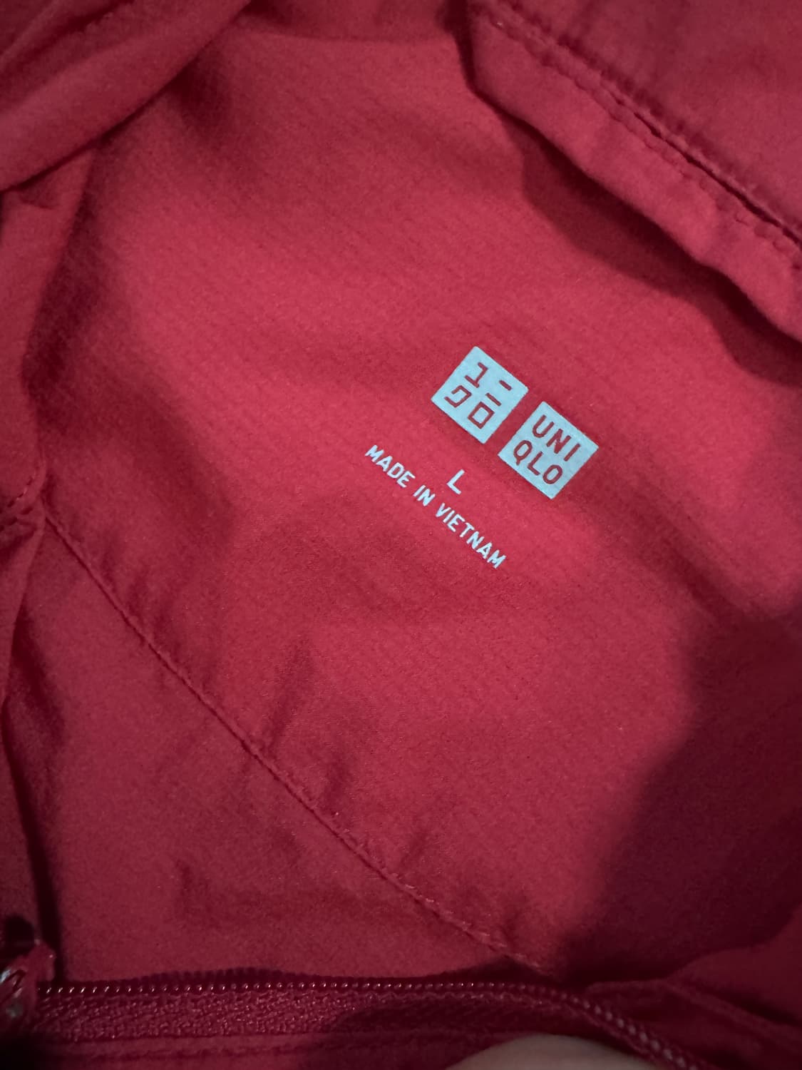 여성 유니클로 가벼운 레드 후드 바람막이 L 상품이미지3