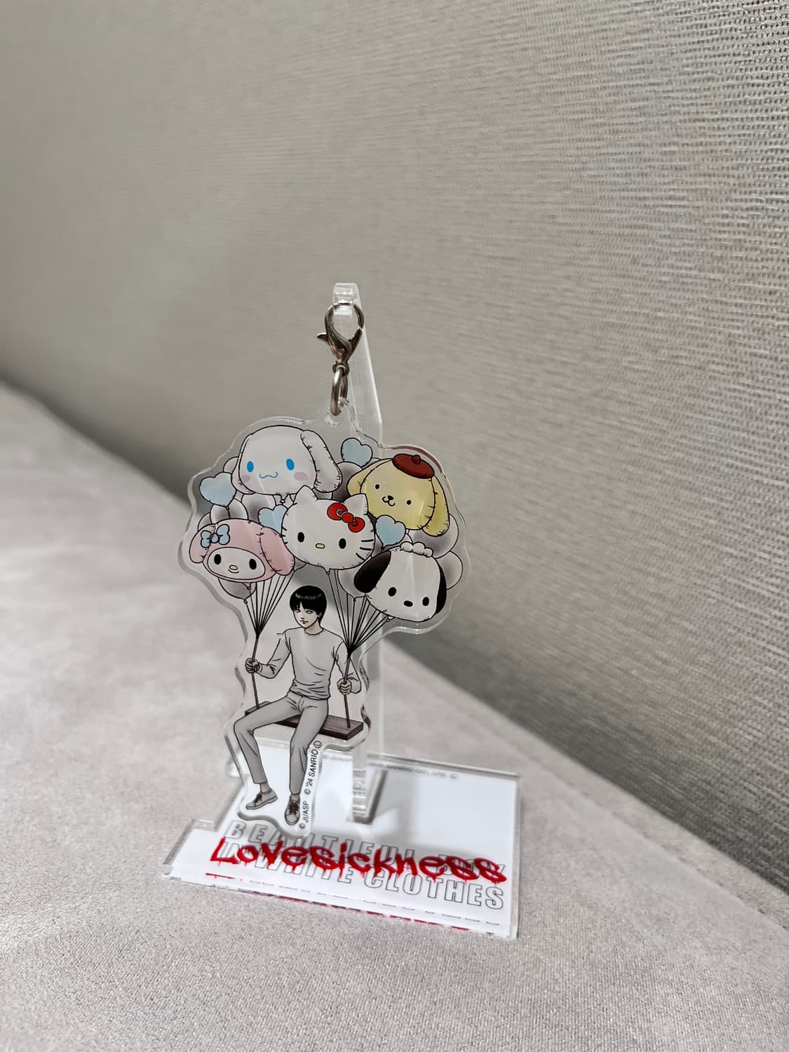 이토준지x산리오 백의의 미소년 콜라보 한정 아크릴스탠드 겸 키링 상품이미지1