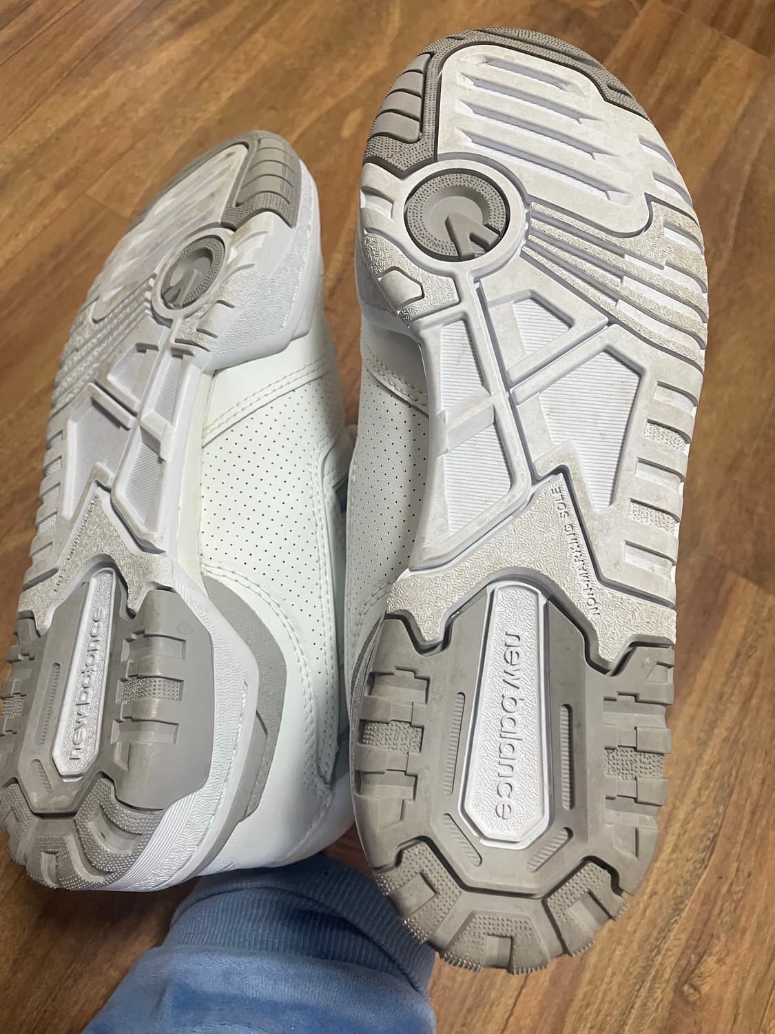 뉴발란스 550 화이트 / 그레이 상품이미지5