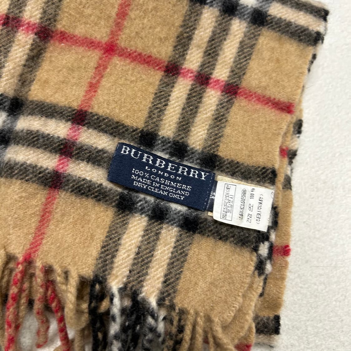Burberry Nova Check Cashmere Muffler 상품이미지5