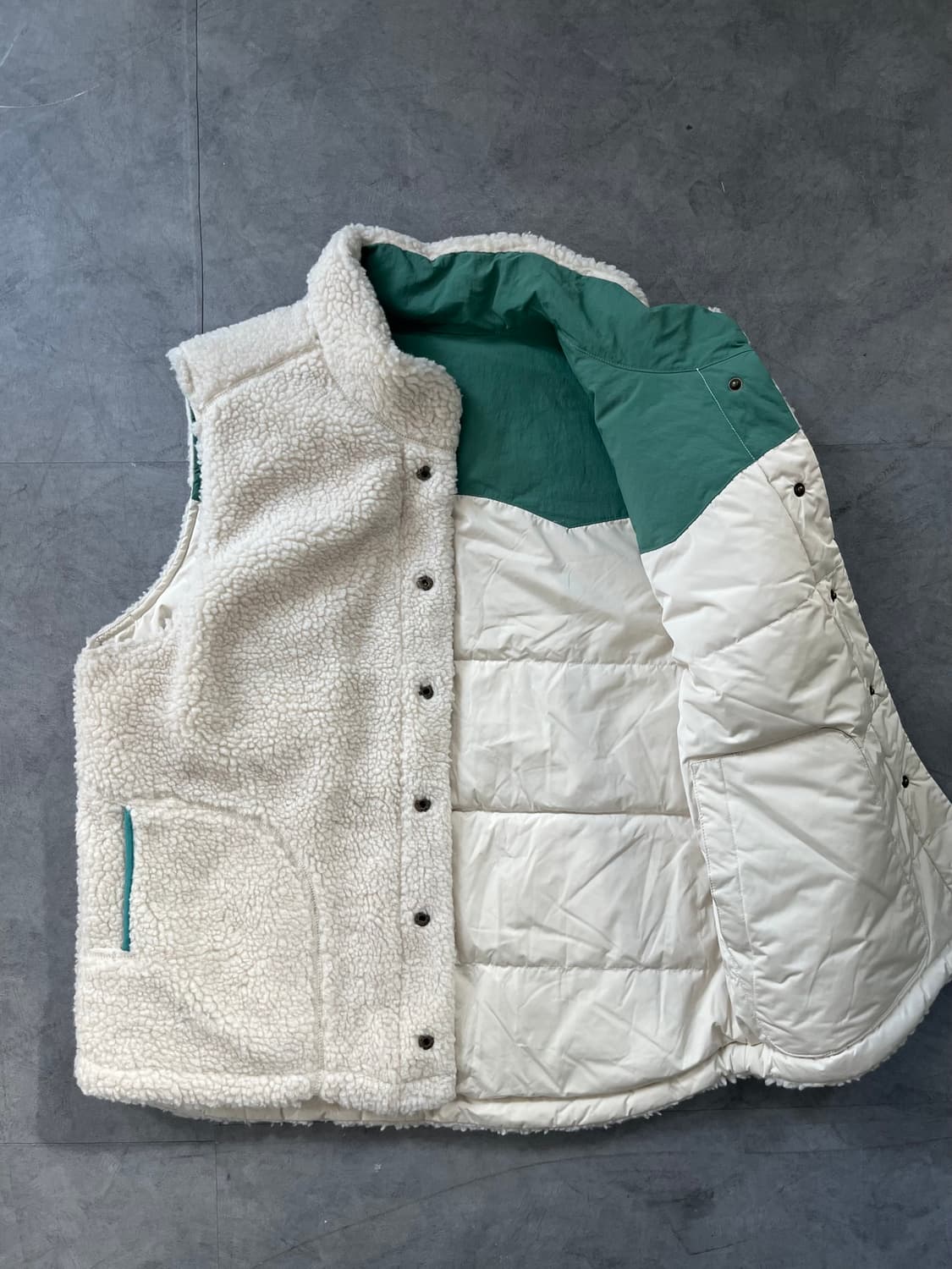 Patagonia 파타고니아 레트로 리버시블 베스트  상품이미지3