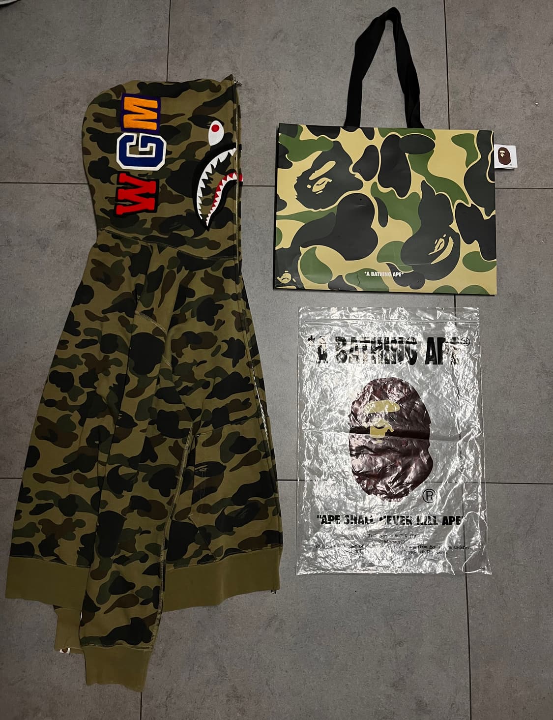 베이프 녹계 샤크 후드집업  상품이미지1