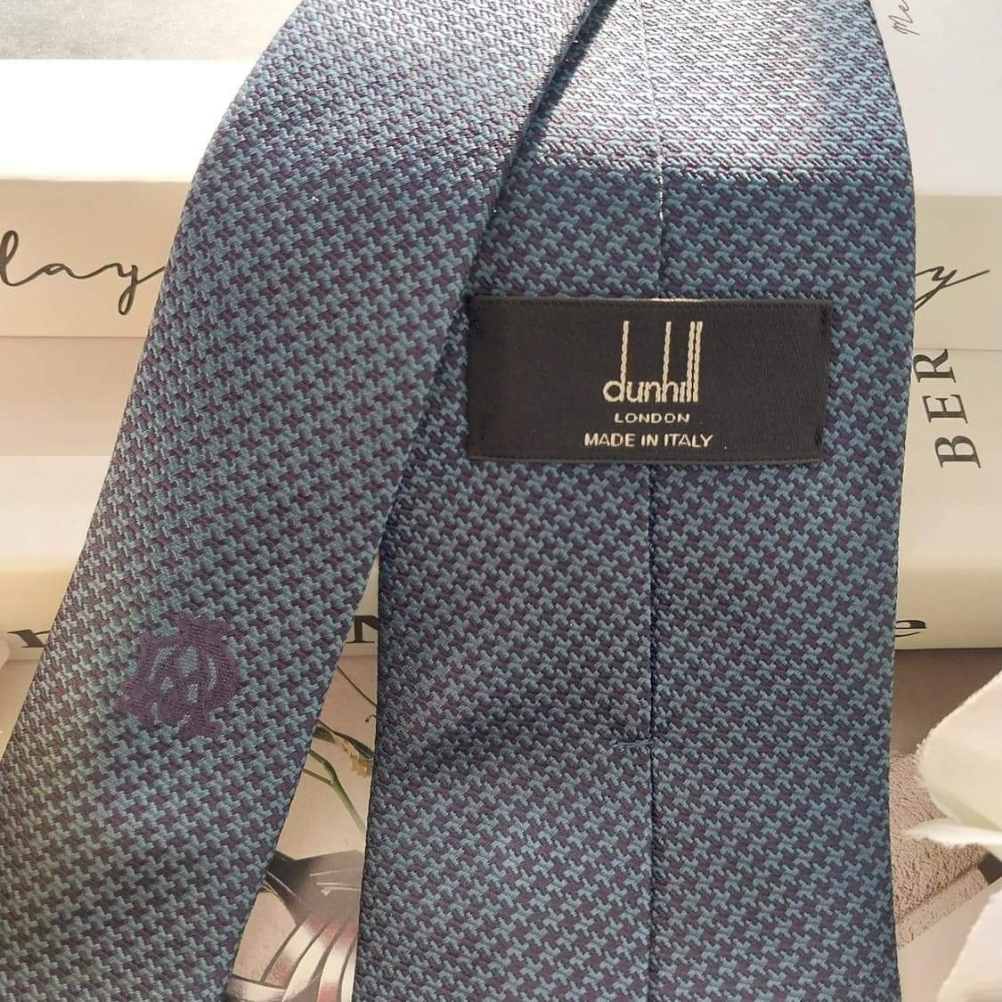 던힐 실크 네이비 넥타이 8cm A+등급 K1325
 상품이미지5