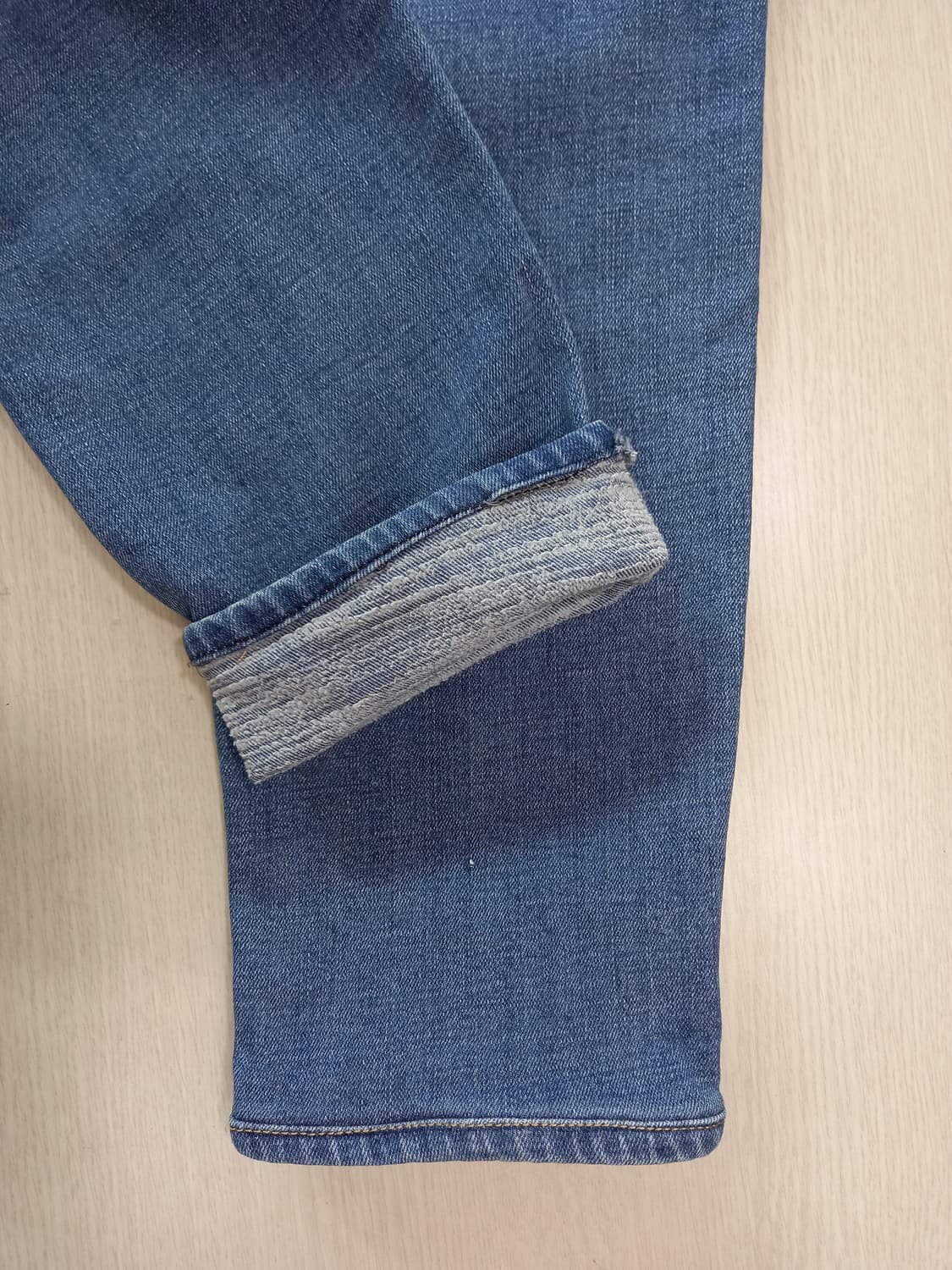 30 GUESS 약기모 데미지워싱 스판 슬림일자진 30-204 상품이미지6