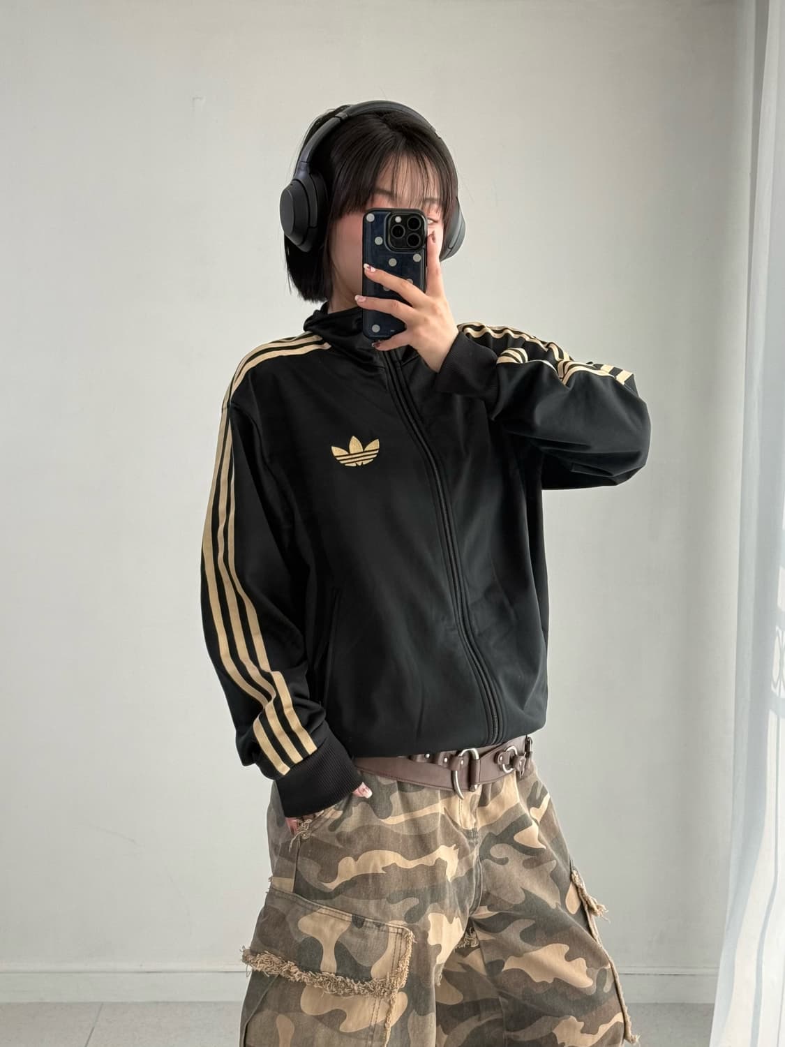 아디다스 블랙 골드 구파 져지 상품이미지2