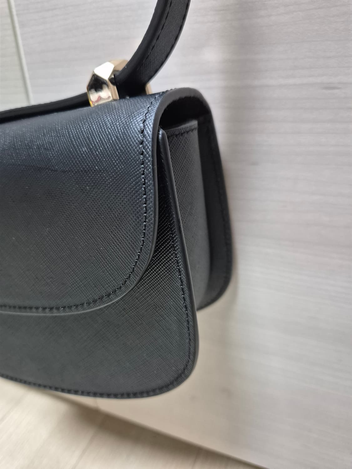 (정품) A.P.C 아페쎄 제네바 사피아노 미니백 블랙 상품이미지7