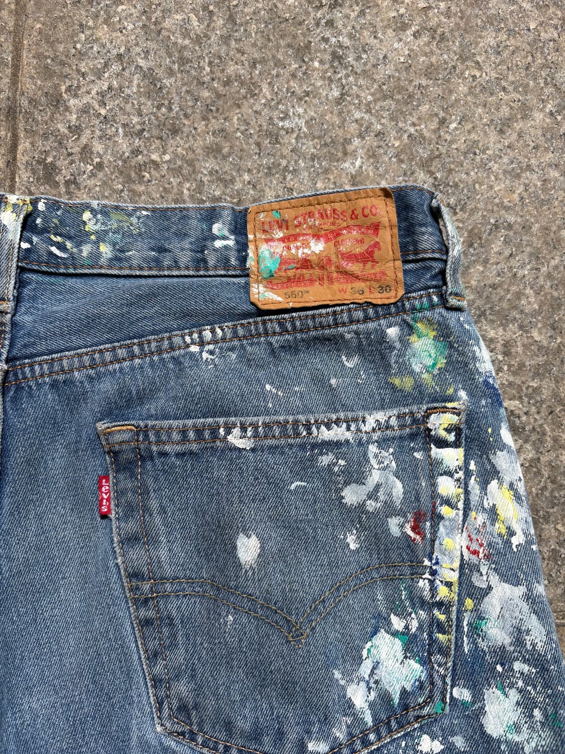 리바이스 550 컷오프 반바지 페인팅 데님팬츠 상품이미지3