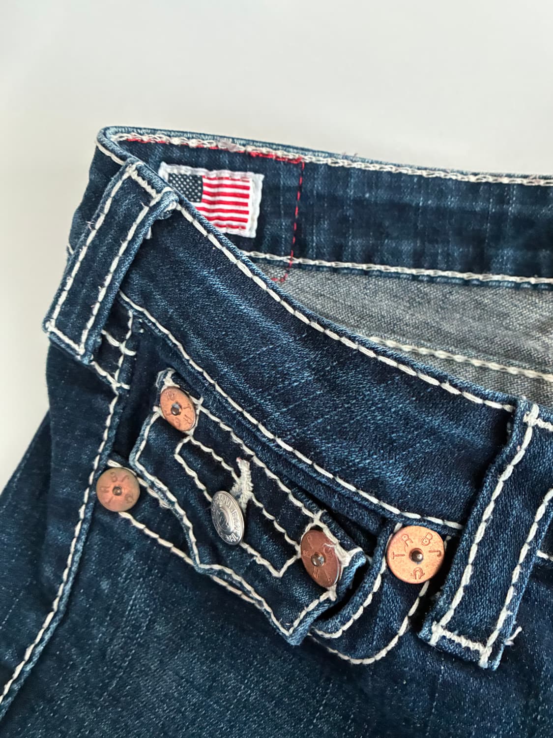 28) 트루릴리전 로우라이즈 스트레이트 데님 진청 상품이미지5