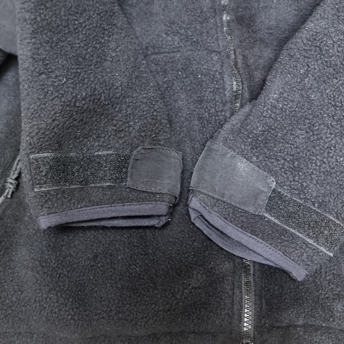 미군 구형 폴라텍 블랙 플리스 자켓 (Freece Jacket) 라지 상품이미지2