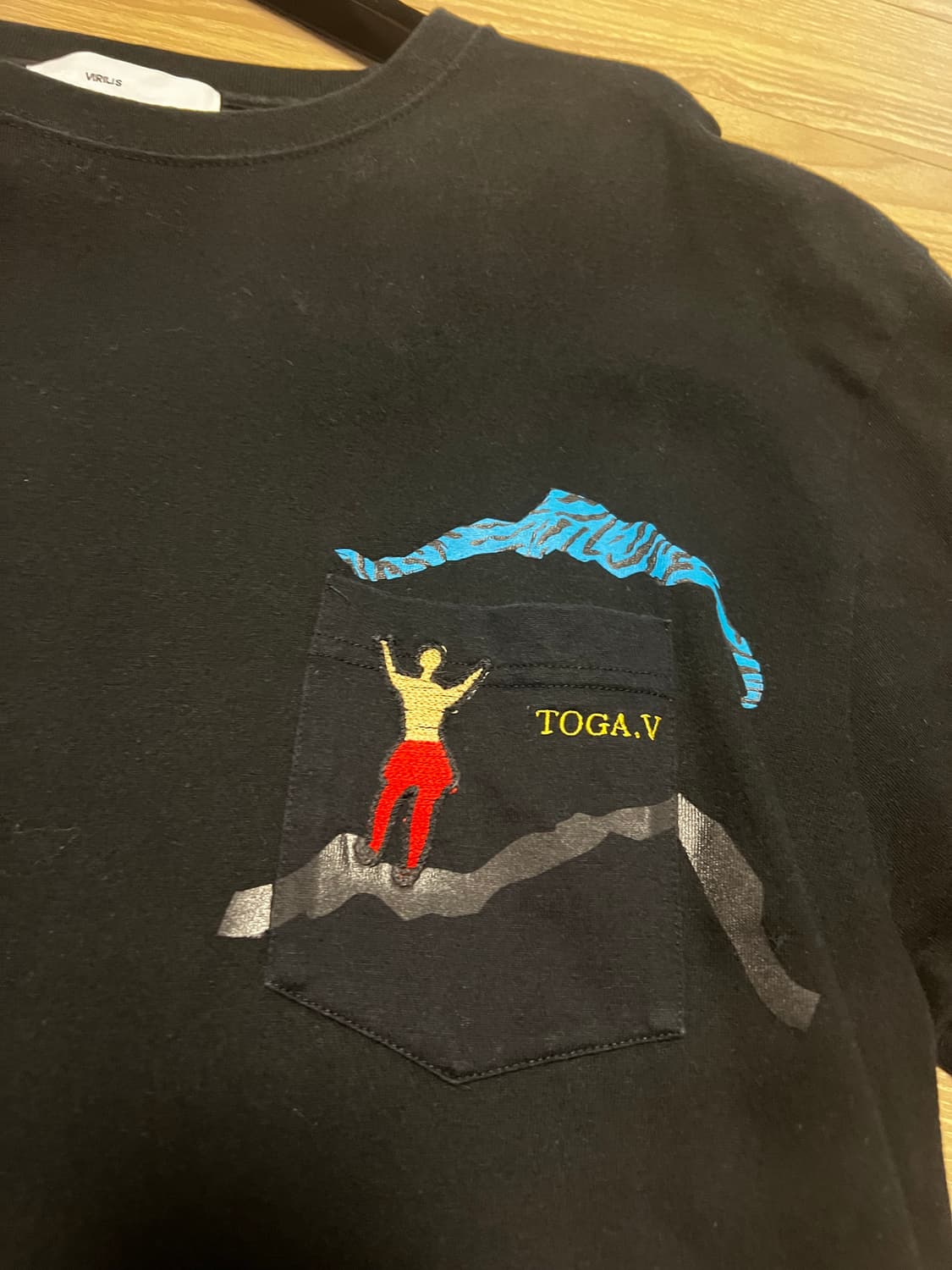 toga 토가 포켓자수티셔츠 상품이미지2