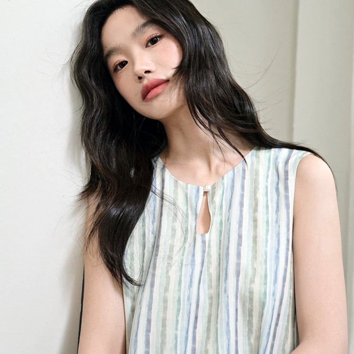 쿠오세(KUOSE) 스트라이프 플레어 블라우스 55-66 새상품 상품이미지3