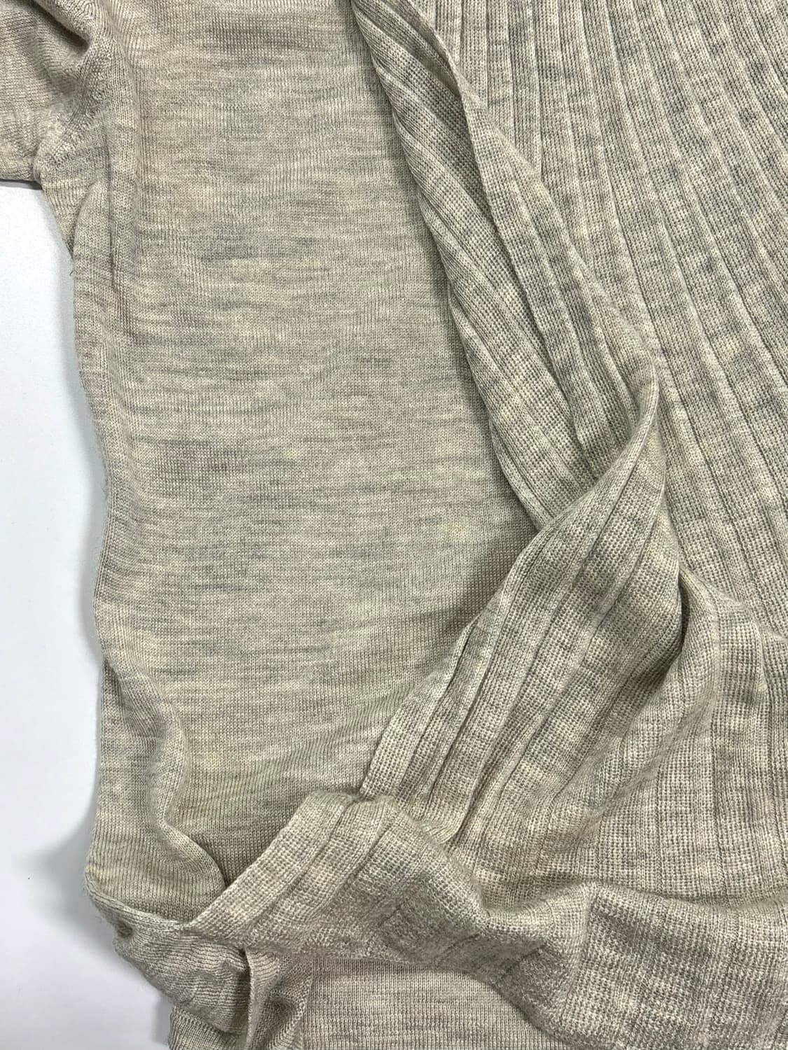 Beige layered knit top 상품이미지4