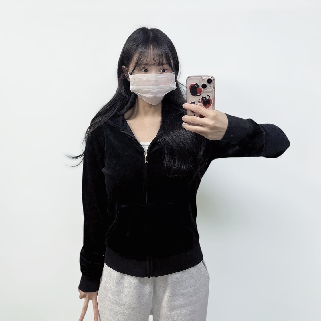 쥬시꾸띄르 글리터 벨벳 후드 집업 블랙 상품이미지1