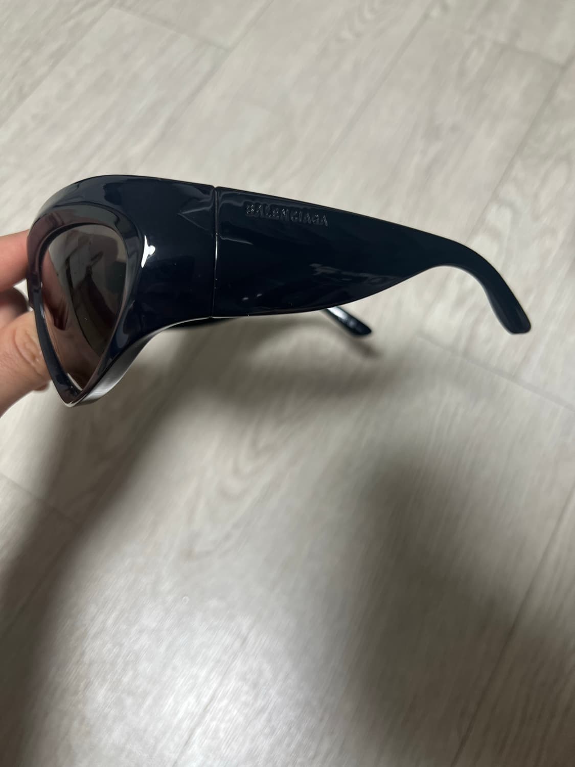 발렌시아가 wrap D프레임 선글라스 상품이미지5