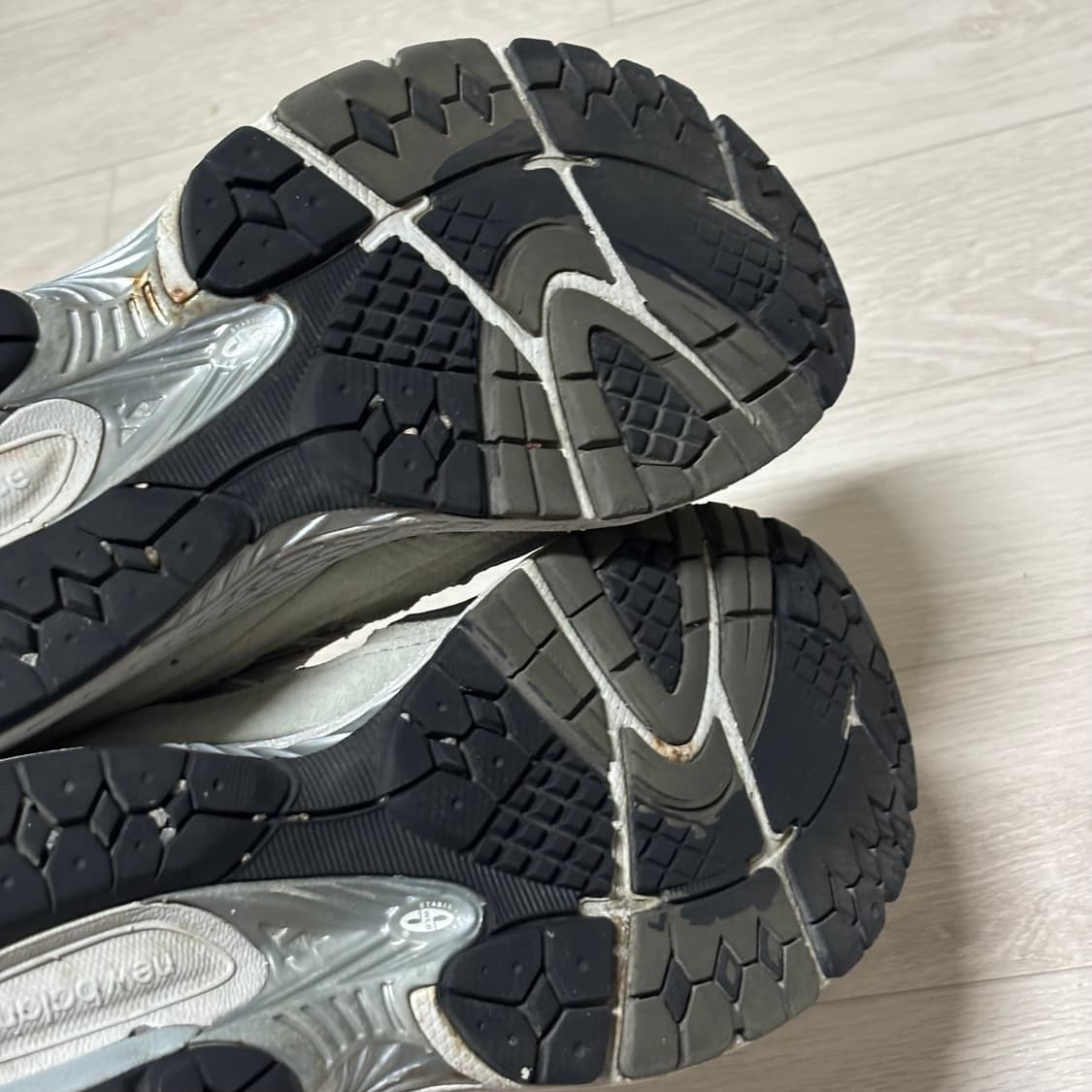 New Balance 2002R T2 Gray 상품이미지8