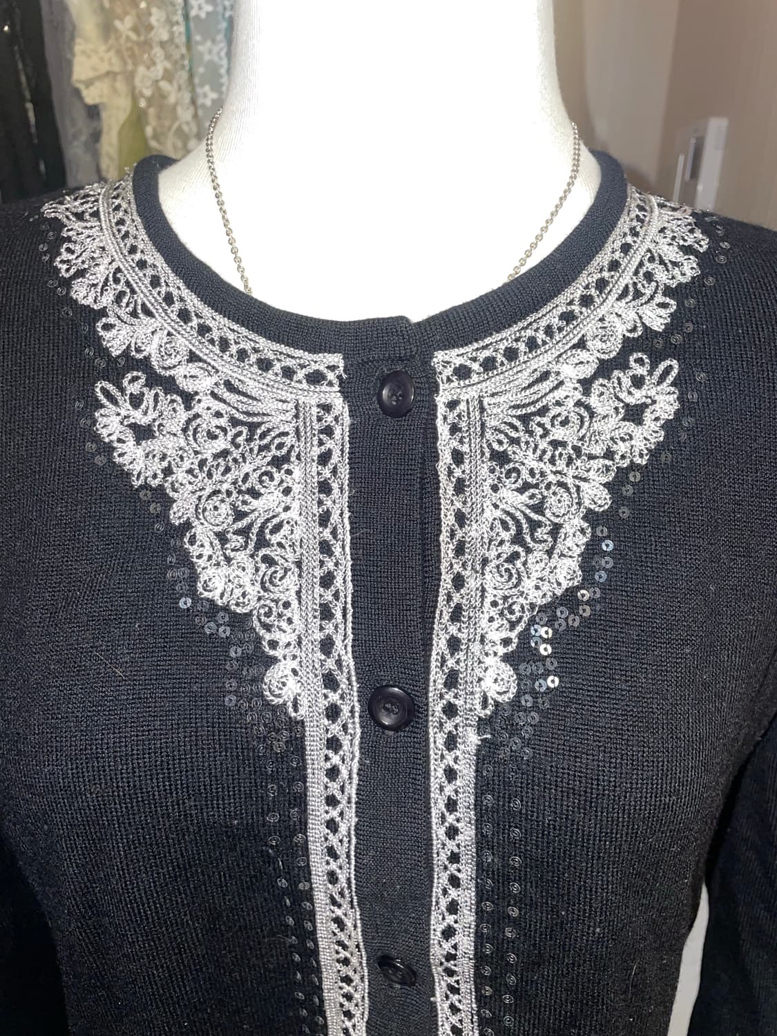 자수 포인트 가디건 상품이미지2