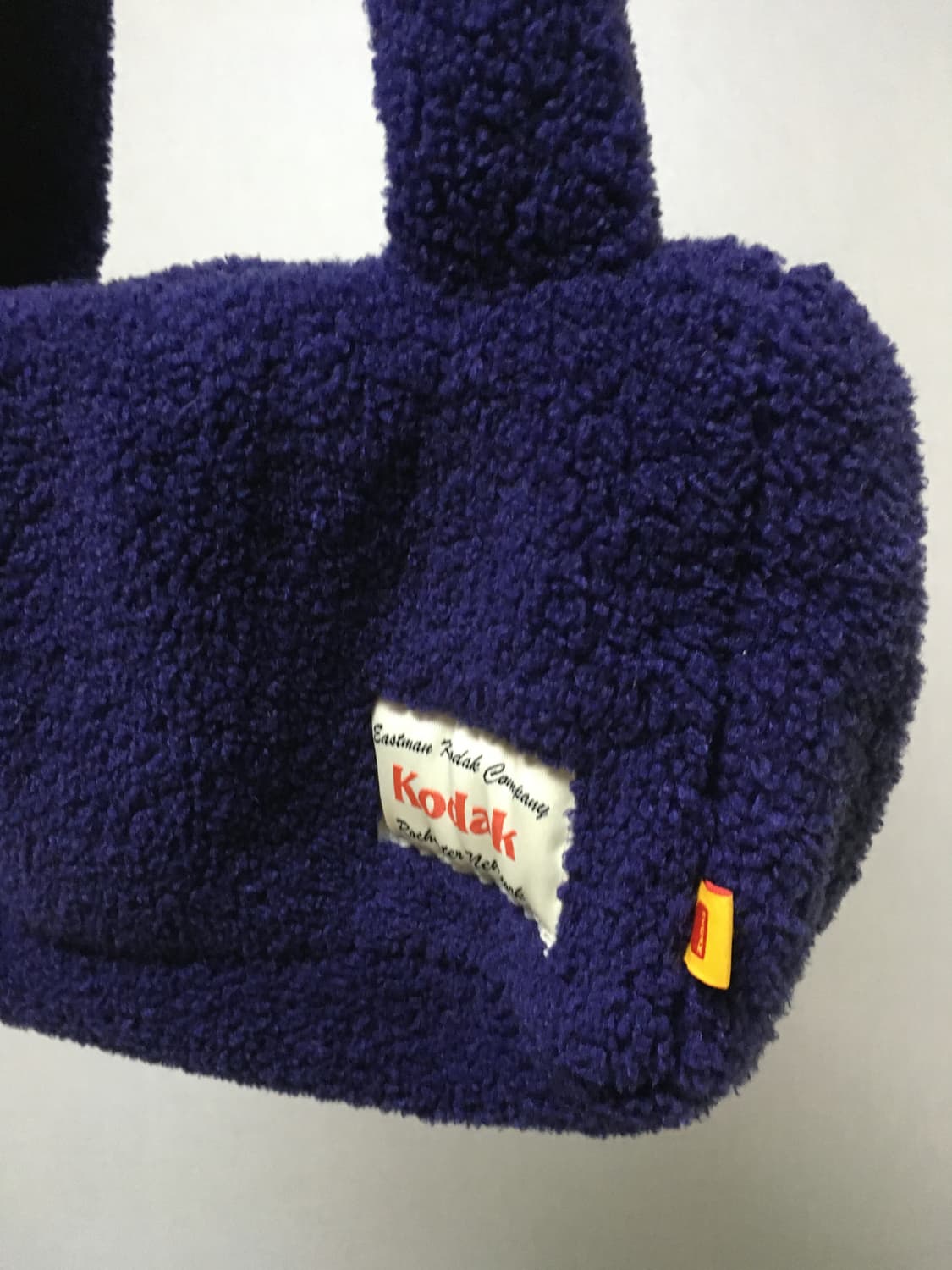 코닥 어패럴 플리스 바게트 숄더백 퍼플 상품이미지2