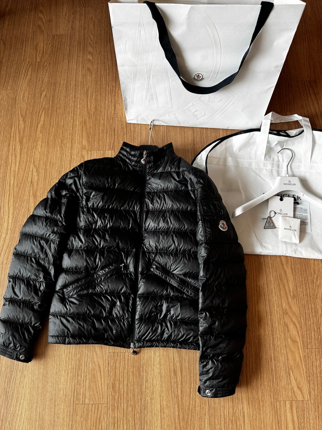 몽클레어 아게이 3사이즈 블랙 상품이미지1