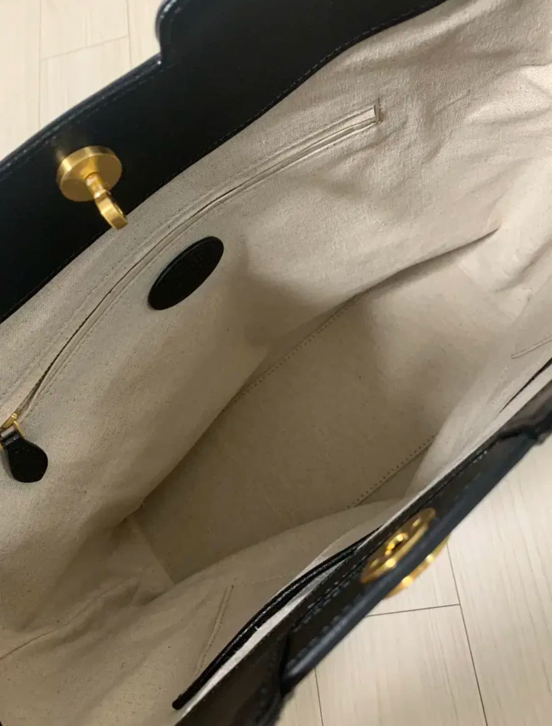 새상품) 몽드몽드 타임 숄더백 블랙 상품이미지2