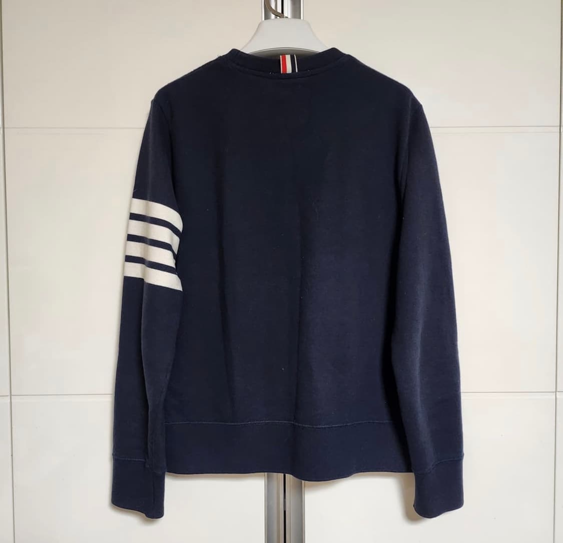 톰브라운 사선완장 맨투맨  상품이미지2