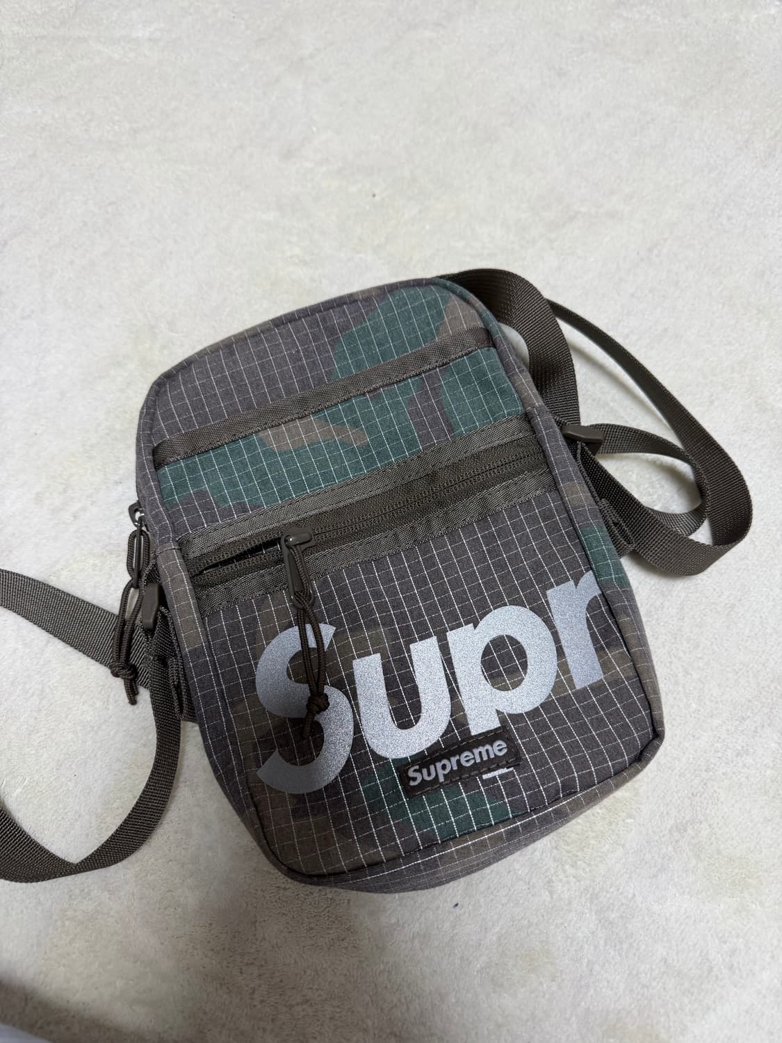 슈프림 미니 크로스백 상품이미지1