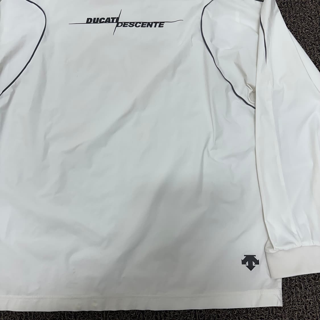 데상트 나일론 기능성 긴팔티셔츠 운동복 105(XL) 상품이미지7