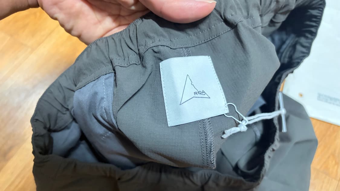 ROA의 로아쇼츠, 다크 그레이 색상 XL  상품이미지3