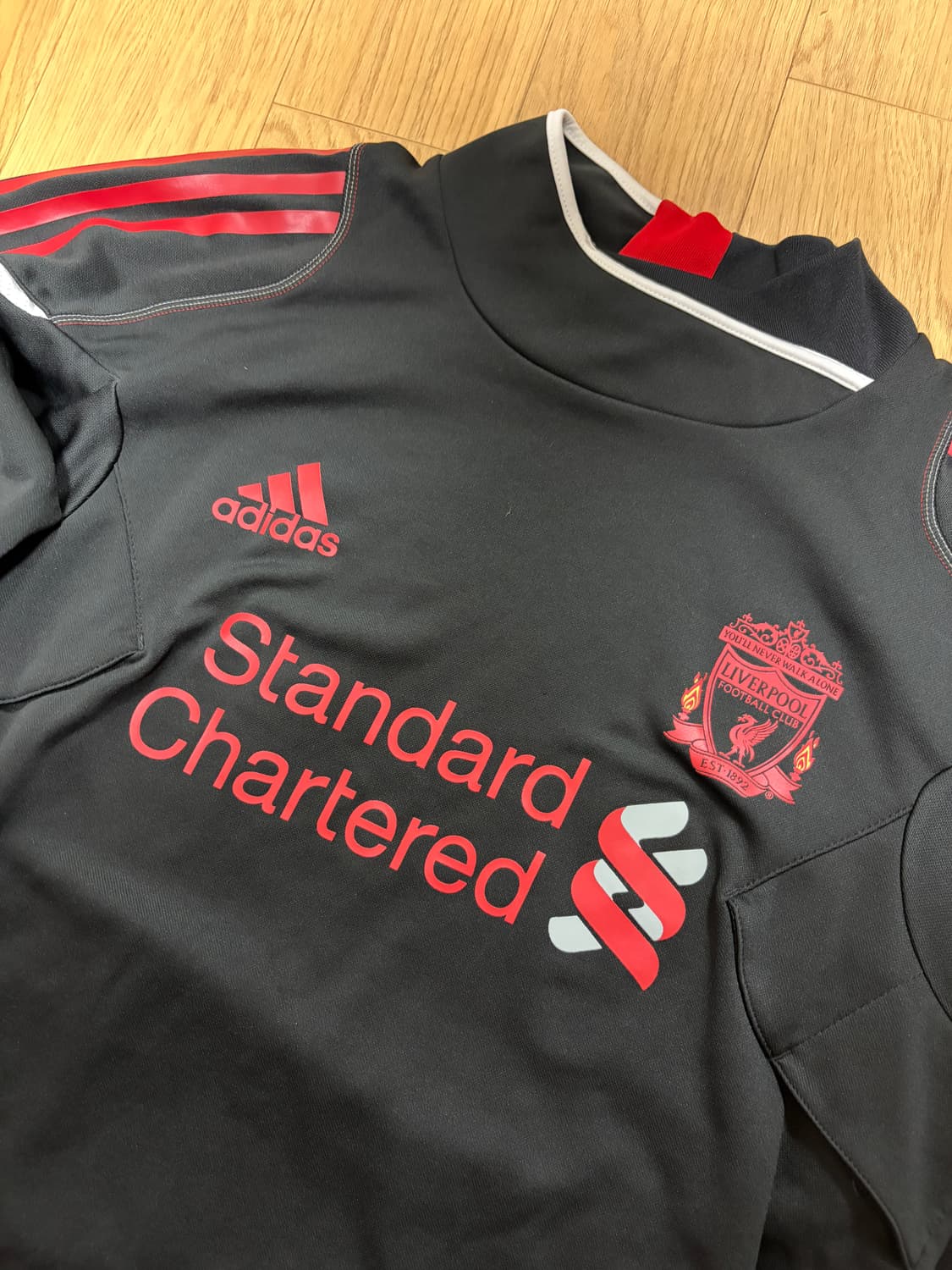 [100] 아디다스 리버풀 긴팔 트레이닝 상의 상품이미지2