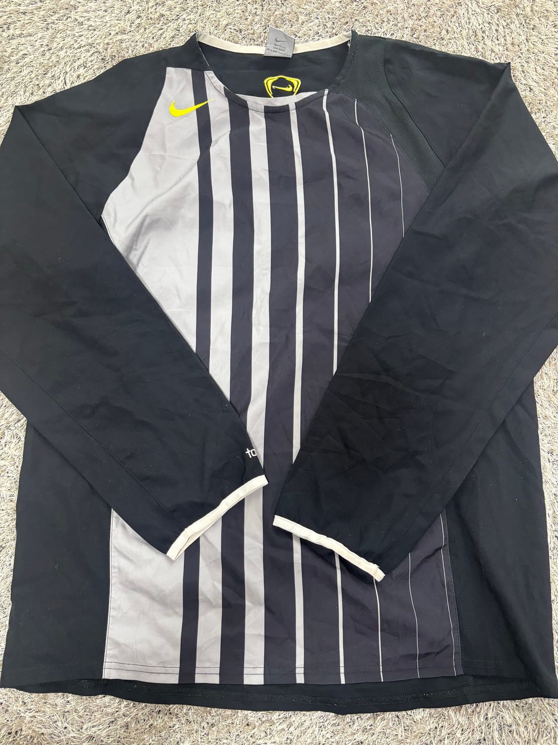 일본판 나이키 긴팔티 사이즈 105 상품이미지1